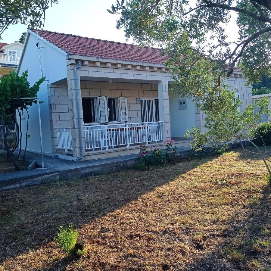 My Mediterranean Villa With Huge Garden And Own Parking Λομπάρδα Εξωτερικό φωτογραφία
